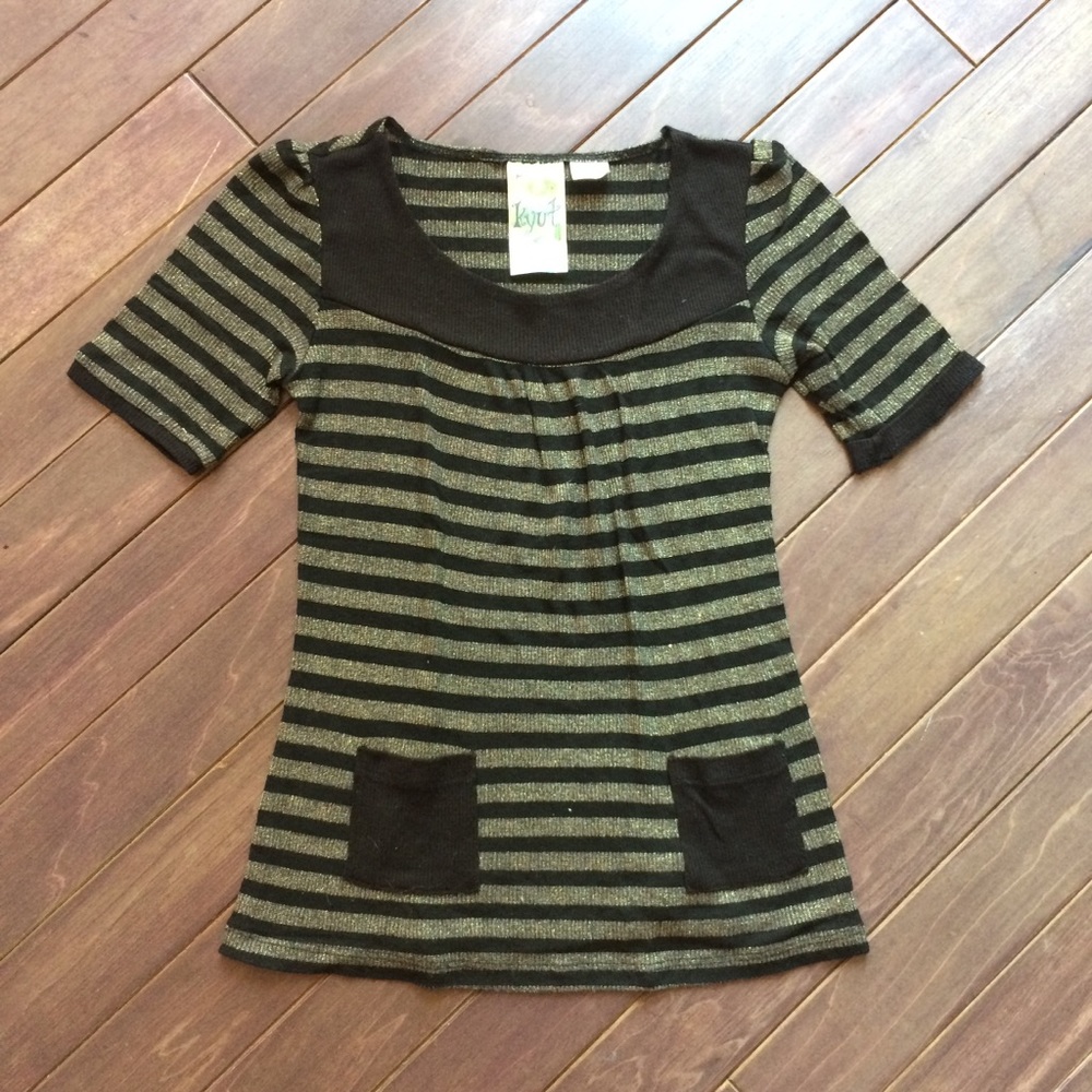 Black and Gold Blouse with Pockets